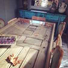 Table Made Of Old Door Eski Kapidan Yapilan Masa Table Made Of Old Door Vintagewoodendoors Whitewoodendoor In 2020 Old Door Projects Old Door Door Table