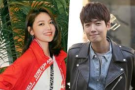 Although surrounded breaking news from peer group, snsd sooyoung even showed signs of affection with her boyfriend, actor jung kyung ho. Girls Generation S Sooyoung Surprises Boyfriend Jung Kyung Ho With Coffee Truck Soompi