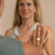 Traumasensibles Yoga (Hatha Yoga) 60 UE // live auf der Fraueninsel am  Chiemsee 2026