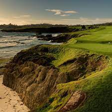 Zoom Backgrounds For Golfers Our Favorite Masters Themed And Beautiful Golf Course Options For Your Video Conferences Golf Courses Golf Beach Golf