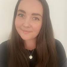 Katherine Appleton's Instagram, Twitter & Facebook