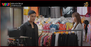 Điều đáng nói là hoàn luôn thể hiện là một người chồng mẫu mực, thương vợ nhất, chiều chuộng vợ nhất. Phim Hot Mua Hoa Tim Láº¡i Táº­p 5 Lá»‡ Ä'anh Bai Ngá»­a Vá»›i Gia Ä'inh