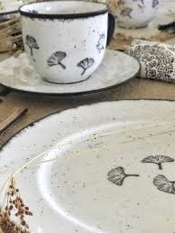 Upcycling Geschirr Bemalen Und Bestempeln Chalet8 In 2020 Upcycling Diy Deko Selber Machen Geschirr