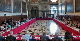 Mj cere avizul comisiei de la veneţia pe proiectul de desfiinţare. Legile JustiÈ›iei RomaneÈ™ti Merg In Comisia De La VeneÈ›ia Sesizarea A Fost FÄƒcutÄƒ De Adunarea ParlamentarÄƒ A Consiliului Europei Cursdeguvernare Ro Cursdeguvernare Ro