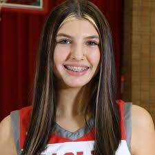 Emma Key's Instagram, Twitter & Facebook