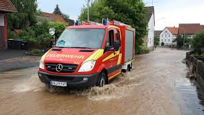 Auch am hauptbahnhof in stuttgart stand das wasser zeitweise bis zu 30 zentimeter hoch, wie ein sprecher der polizei am sonntag mitteilte. Unwetter Im Sud Westen Stromausfall In Frankfurter Krankenhaus Und Eingeschrankter Flug Und Bahnverkehr Wetter De