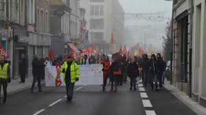 Macron donne ses ordres à la télévision d'état dénoncé par @cgtfrancetv #grève5décembre2019, estimation de la participation : Des Milliers De Manifestants A Boulogne Sur Mer Photos Et Video
