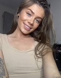 What color do you see in my eyes?