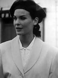 Laura Ashley Lavender Purple Silk Floral Cutwork Shirt Blouse Sz 8 Dainty  Elegan