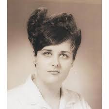 Annie Shirley's Instagram, Twitter & Facebook