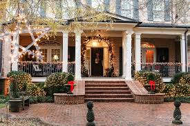Set a festive holiday mood throughout your house with our simple christmas decorating ideas. Cozy Christmas Front Porch Our Southern Home