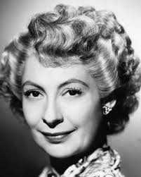 L'histoire du mois : Vogue Paris, l'histoire de la Parisienne sur Papier  Glacé