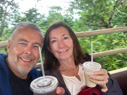 The meet & greet photos from this past weekend are available now!