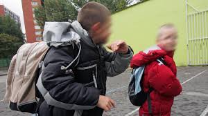 Et pourquoi pas aller voir mes autres commentaires. Une Journee Pour Apprendre Aux Enfants Harceles A Se Defendre