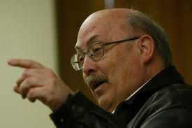 Split emerges among Mormon scholars