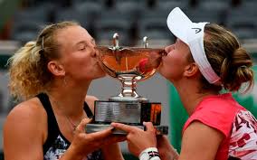 See the complete draws for the 2021, 2020, 2019 and 2018 tournaments. French Open Katerina Siniakova Und Barbora Krejcikova Gewinnen Doppel Finale