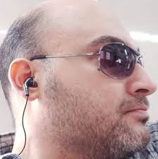 صدر حديثا كتاب صليب المسيح للمؤلف اللاهوتى المتميز جون ستوت ماذا يقول صليب  المسيح لنا نحن الذين نعيش في القرن الحادي والعشرين؟ ولماذا يعد الصليب  مركزيًّا في فهم المسيحية؟ وكيف فهم المسيحيون