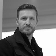 Evan Lockwood's Instagram, Twitter & Facebook