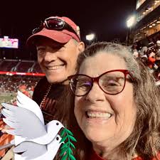 What time should I arrive to get a good viewing spot at the Dead and  Company concert at Golden Gate Park?