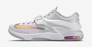 3.6 out of 5 stars 2. Kevin Durant Aunt Pearl Sole Collector