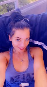 Miss-adixia Cam Model Profile | Stripchat