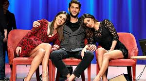 Belen e cecilia rodriguez sono le sorelle argentine più famose, apprezzate e amate dagli italiani. Belen Cecilia E Jeremias Il Natale In Casa Rodriguez Un 2020 Inaspettato