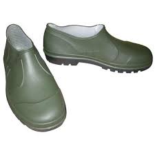 Chaussure de sécurité et vêtement sécurité professionnel sont notre métier depuis 35 ans et en choisir le bon modèle de chaussure de sécurité avec une ergonomie et un design sport utilisable en. Sabot Jardin Et Ferme T38 Achat Vente Chaussures Jardinage Sabot Jardin Et Ferme T38 Cdiscount