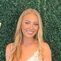 Kayla Burger's Instagram, Twitter & Facebook