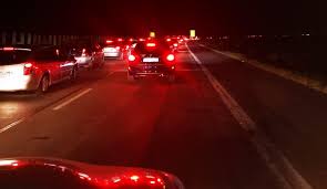 Trafic intens pe autostrada soarelui, sensul către bucurești. Trafic Infernal Pe Autostrada Soarelui A2 In Miez De Noapte