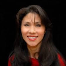 Deanna Duke's Instagram, Twitter & Facebook