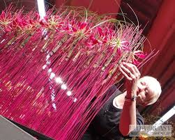 Demo Of Niina Minkkinen Finland At Ipm Essen 2013 22 24 01 2013 Flowercast Com All About Flower Design Floristics Floral Art Floral Design Flowers