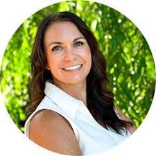 Katrina Bruce's Instagram, Twitter & Facebook