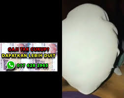 Awek Melayu Tudung Hisap Dalam Kereta - XVDS TV