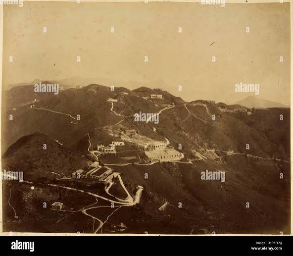 Peak District, Hong Kong. A view looking along the Peak, showing the layout of roads and houses. Crofton Collection: Hongkong and Canton 1880-1890. c. 1885. Photograph. Source: Photo 1116/1(8). Author: UNKNOWN Stock Photo - Alamy