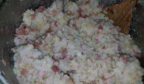 La pastiera di riso è una variante della pastiera napoletana, il tipico dolce campano delle feste, realizzato con un goloso ripieno a base di riso. Pastiera Rustica Di Riso E Grano Del Sabato Santo Piatto Tipico Marcianisano Del Periodo Pasquale Ricetta Passo Passo