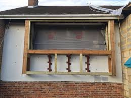 In contrast to box bay windows which are mostly placed on the ground floor, oriel bay windows are commonly installed on upper stories. Box Bay Window Timber Frame Buildhub Org Uk