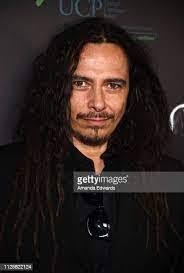 Dave Deroo's Instagram, Facebook & TikTok