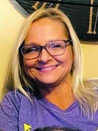 Debbie Maggio's Instagram, Twitter & Facebook