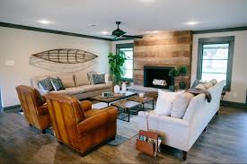 Fixer Upper Season 3 Episode 10 The Peach House Fixer Upper House Fixer Upper Living Room Living Room Furniture Layout