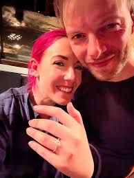 First week behind sharing home with the most amazing being in the universe.  She's been moving countries and jumping in the middle of totally strange  language and culture 🙏 And she's here