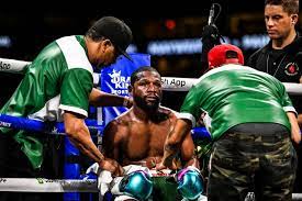 Ring icon floyd mayweather says that he has trained a little bit here and there for sunday's exhibition fight with youtube star mayweather and logan paul faced off before their fight on sunday in miami. 2d9zo Bhfxfxbm