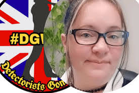 Leanne Mcdermott's Instagram, Twitter & Facebook