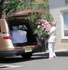 Bobbi Kristina Brown S New Jersey Burial Photos Bobbi Kristina Brown Bobbi Burial