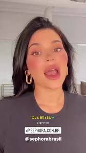 Kylie Jenner fala sobre o lançamento da Kylie Cosmetics e Kylie Skin na  Sephora Brasil
