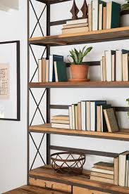 Episode 2 Season 5 Hgtv S Fixer Upper Chip Jo Gaines Home Decor Bookshelf Decor Styling Bookshelves