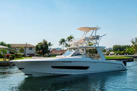 42 Boston Whaler 43 Boston Whaler 420 Outrage 2016 Hallandale Denison Yacht Sales