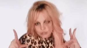 Britney spears is showing off her new haircut! Britney Spears Debuts Pink Hair On Instagram Pic Grazia