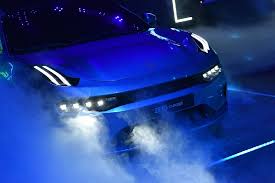 In frame outer work is our and in frameless inner work is occur. Geely Launches Sustainable Experience Architecture And Lynk Co S First Battery Electric Concept Makes World Premiere Marklines Automotive Industry Portal