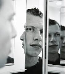 Les deux institutions demandent de privilégier l'inclusion des adultes autistes dans la population générale et, pour cela, de favoriser le développement de service d'aide à la personne (psychologues, travailleurs sociaux, etc.). Avoir Un Diagnostic De Tsa A L Age Adulte Magazine Monemploi Com