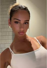 Sienna Mora's Instagram, Twitter & Facebook